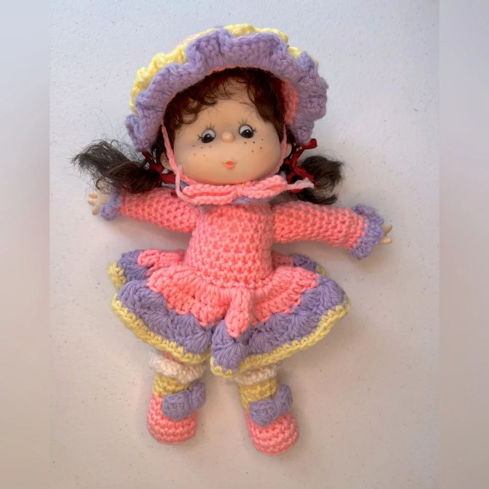 Freckled Face Vintage Crochet Yarn Doll 11 long x 9 wide